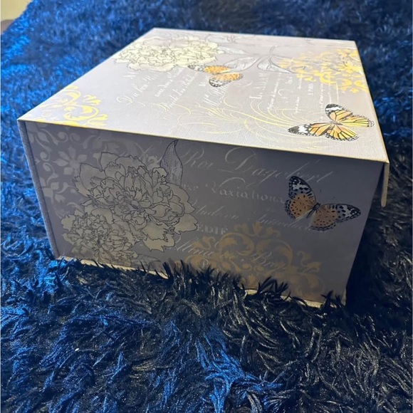 Sheffield Homes Decorative Storage Box with Butterfly Design. NEW! - Picture 9 of 9